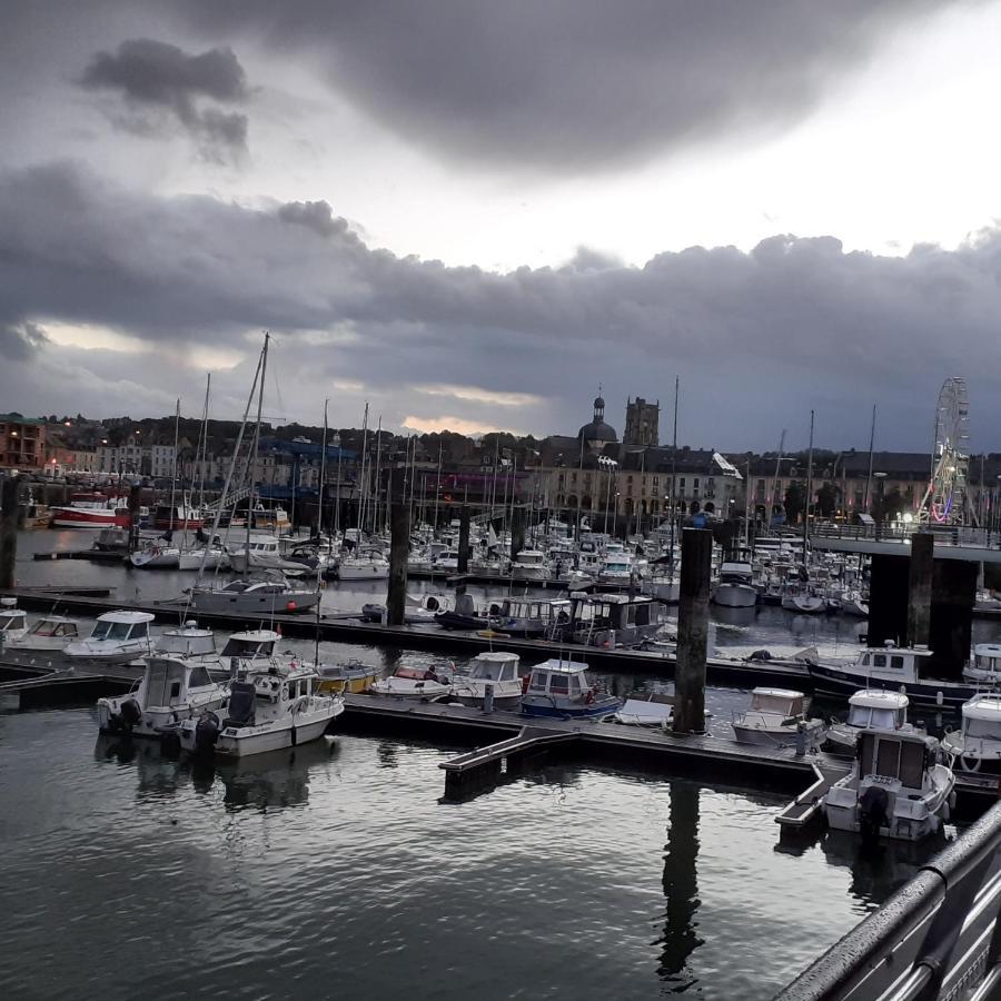 迪耶普Glenn D'Arques, Entre Port Et Plage公寓 外观 照片